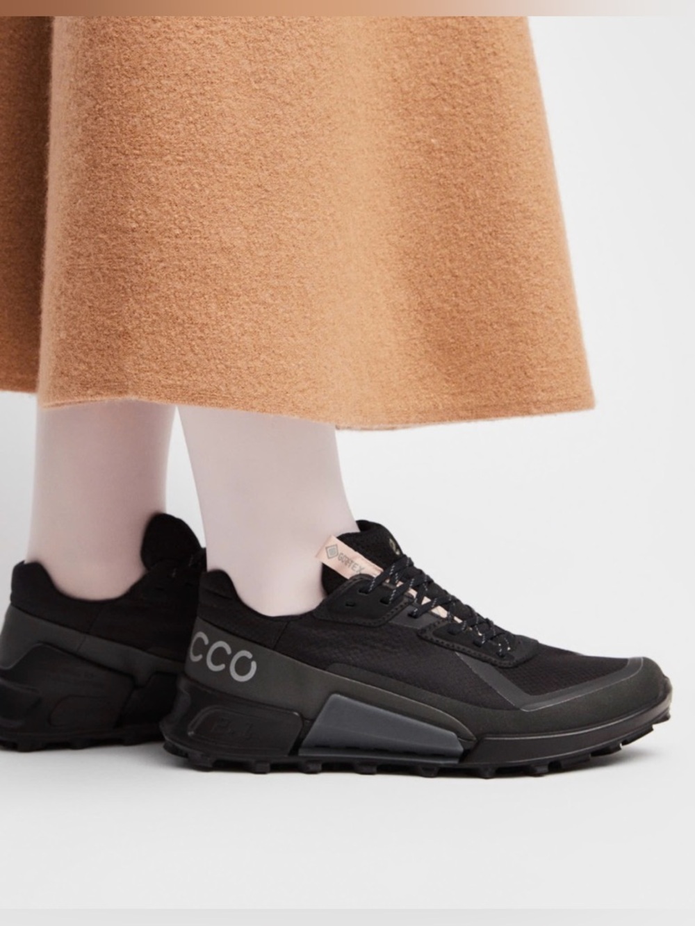 Ecco Women's Black Biom Trail Sneakers GTX